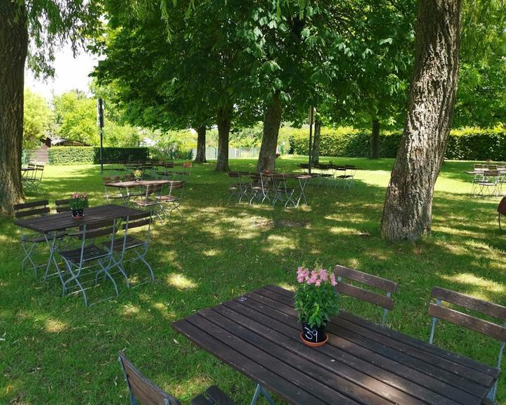 Matz Parkgarten Und Vesperstube Im Naturheil